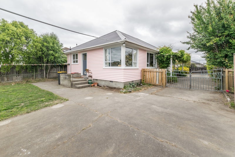 213 Breezes Road, Aranui, Christchurch - Carousel 11