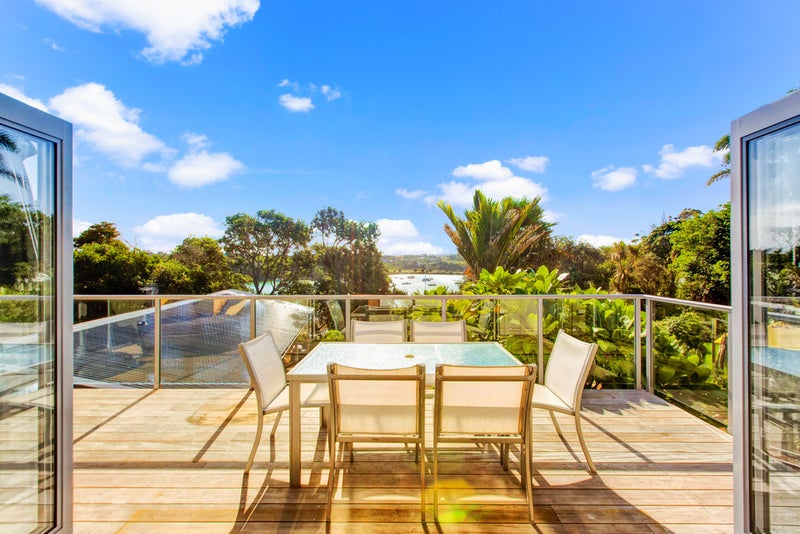 88A Wharf Road, Ostend, Waiheke Island - Carousel 1