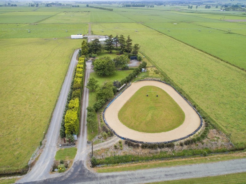 181 Campbell Road, OPIKI, PALMERSTON NORTH - Carousel 26