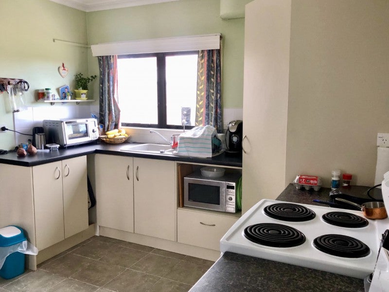 8 Clarke Avenue, Te Aroha, Te Aroha - Carousel 2