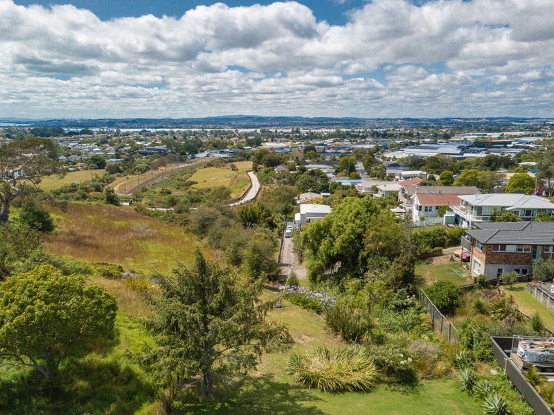 10 Felton Mathew Avenue, St Johns, Auckland - Carousel 12