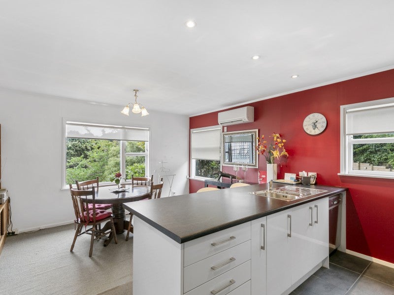 43 Seatoun Heights Road, Seatoun, Wellington - Carousel 2