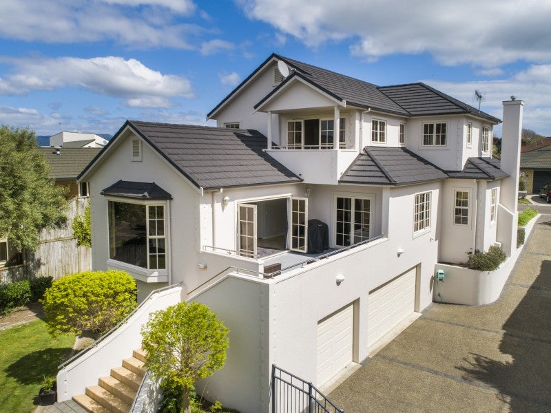 11 The Oaks, Awapuni, Palmerston North - Carousel 2