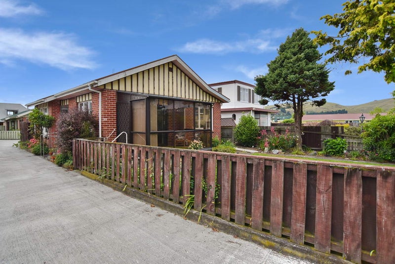 1/11 Clouston Street, Saint Martins, Christchurch - Carousel 19