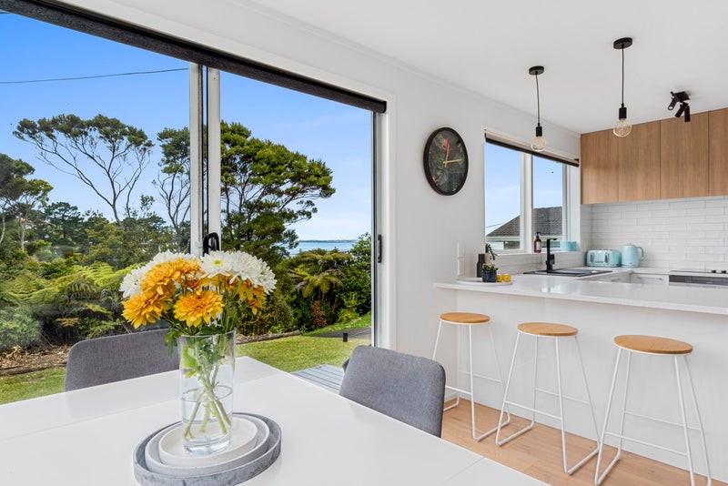 1/29 Neptune Avenue, Beach Haven, Auckland - Carousel 2