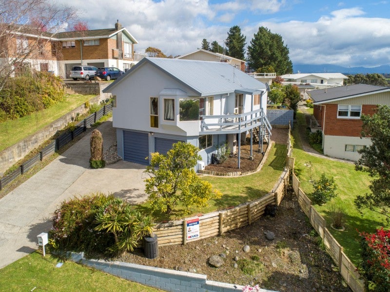 15A Upland Street, Brookfield, Tauranga - Carousel 1