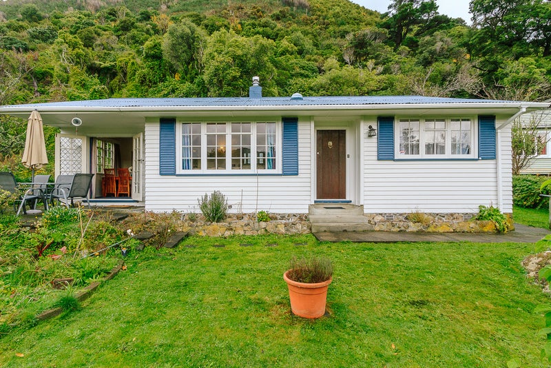 6 Beechwood Lane, Te Marua, Upper Hutt - Carousel 2