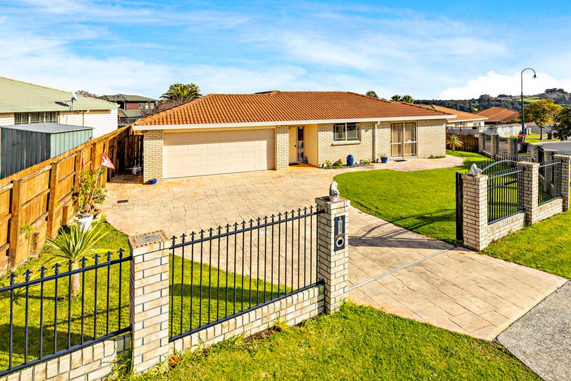 6 Frederick Reece Drive, The Gardens, Auckland - Carousel 1