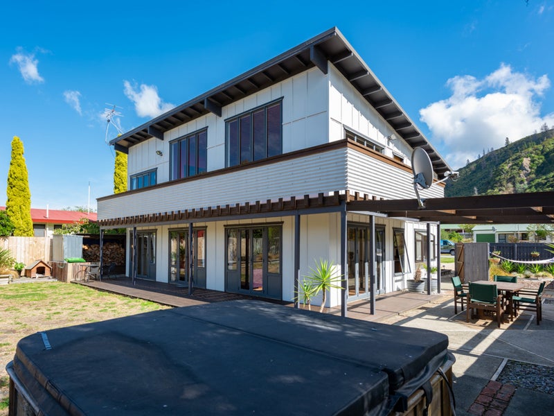 24 Ngaio Street, Rarangi - Carousel 1