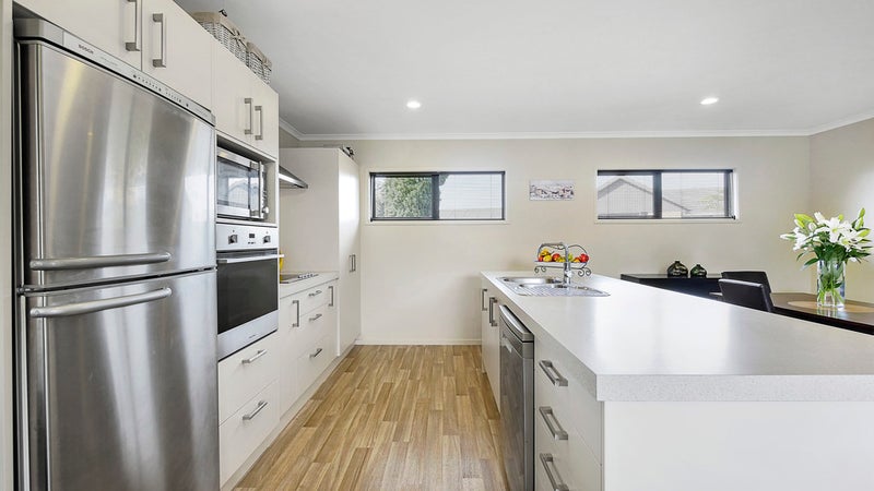 3 Vivian Street, Burwood, Christchurch - Carousel 2
