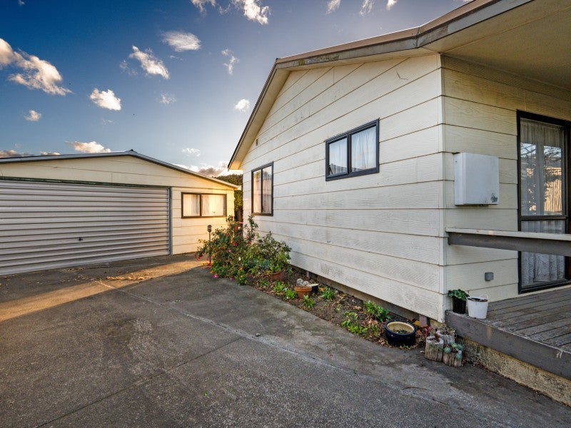 1104 Francis Hicks Avenue, Raureka, Hastings - Carousel 2