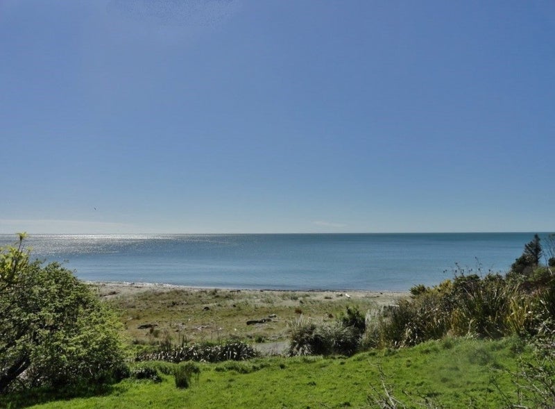 40 Beach Road, Collingwood - Carousel 1