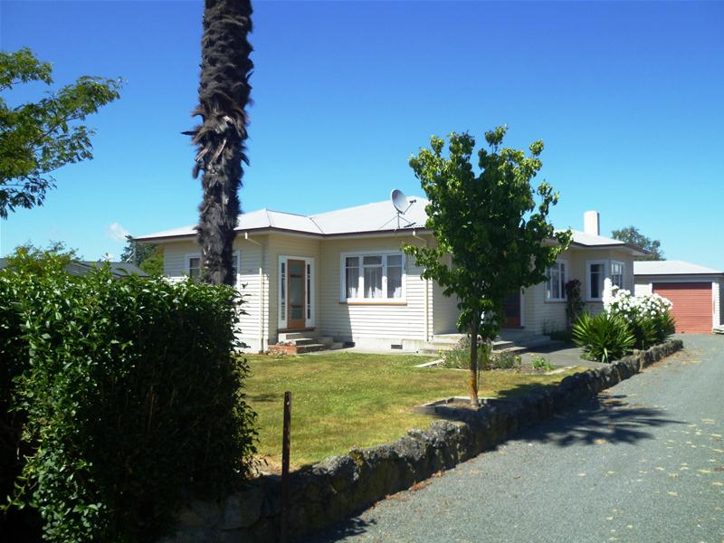 316 Orchard RD, Camberley, Hastings - Carousel 1