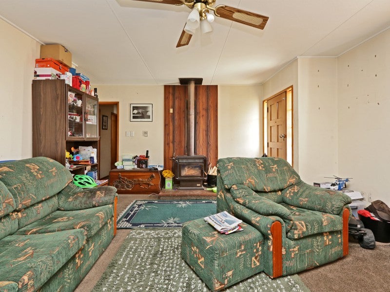 23 Plymouth Road, Flaxmere, Hastings - Carousel 2