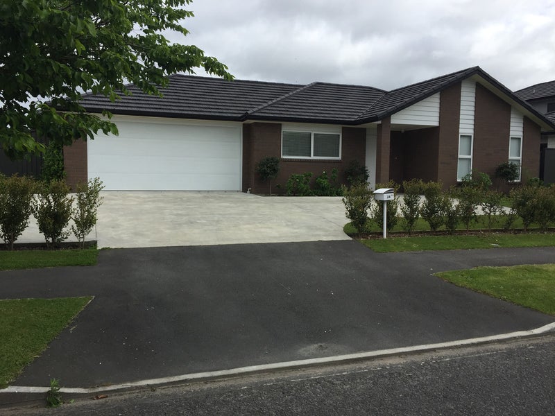 24 Saxbys Road, Glenview, Hamilton - Carousel 16