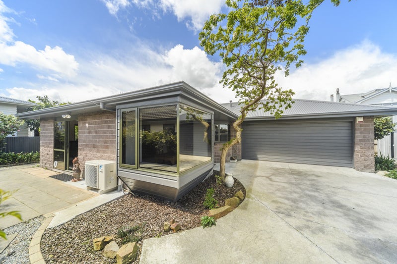29A Botanical Road, Takaro, Palmerston North - Carousel 21