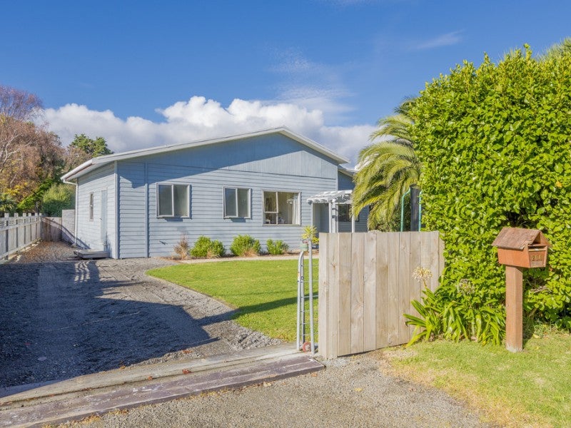204 Matai Road, Raumati Beach, Paraparaumu - Carousel 2