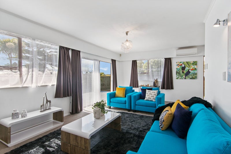 2 Honey Place, Weymouth, Auckland - Carousel 2