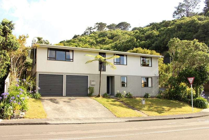 69 Bedford Street, Northland, Wellington - Carousel 1
