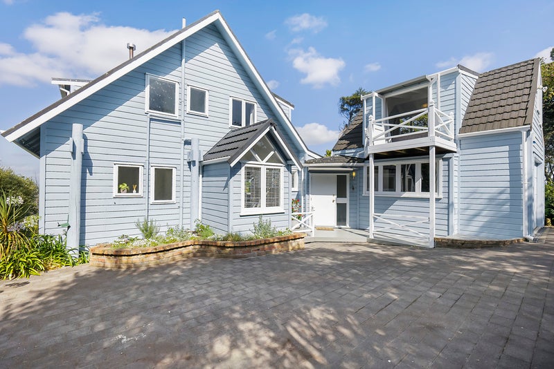 20 Brooke Road, Red Hill, Papakura - Carousel 1