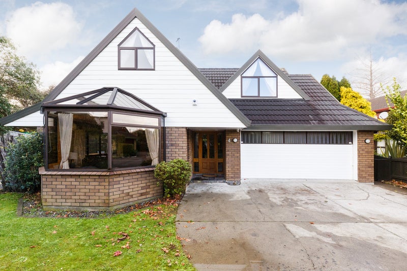 4 Dresdan Court, Hokowhitu, Palmerston North - Carousel 1