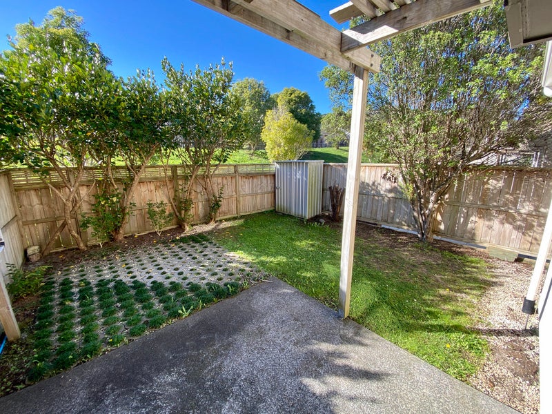 55/21 Hunters Park Drive, Three Kings, Auckland - Carousel 2