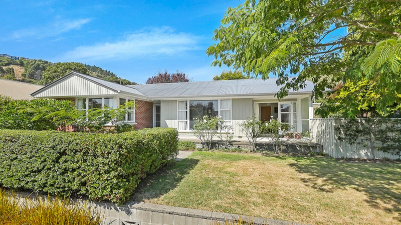 10 Wedgewood Avenue, Cashmere, Christchurch - Carousel 1