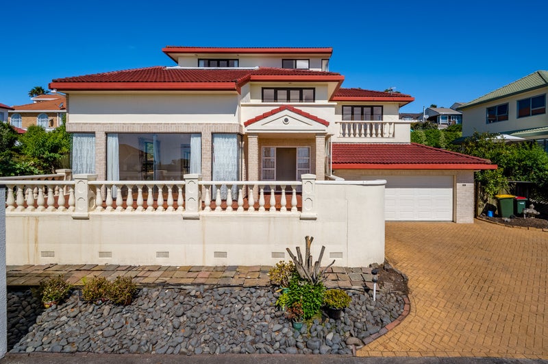 12C Anure Pl, Highland Park, Manukau - Carousel 1