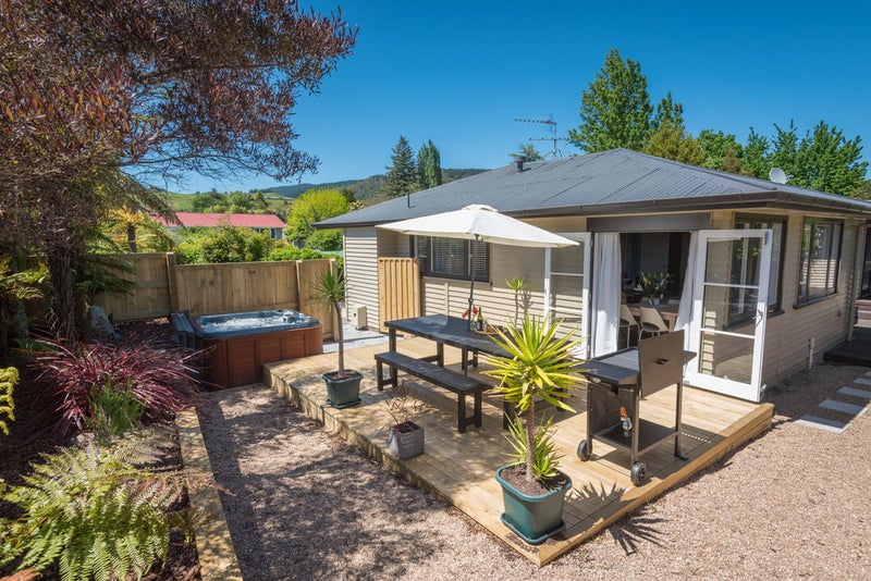 41 Iles Road, Lynmore, Rotorua - Carousel 1