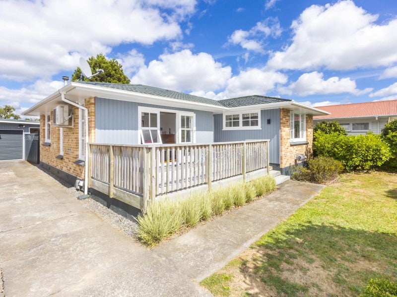 112 Clouston Park Road, Clouston Park, Upper Hutt - Carousel 1