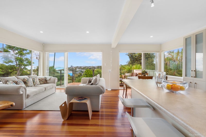 51 Woodlands Crescent, Browns Bay, Auckland - Carousel 2