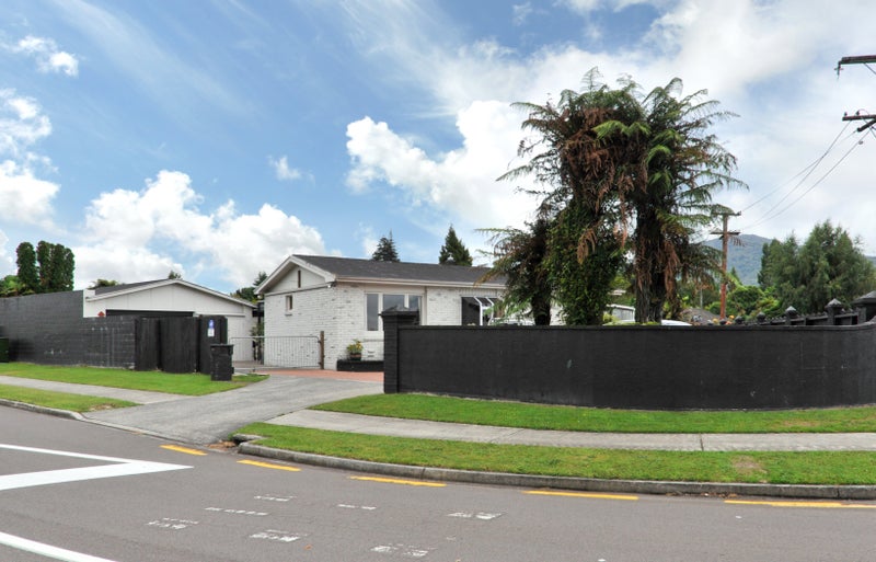 44 Riverholm Drive, Mangakakahi, Rotorua - Carousel 2