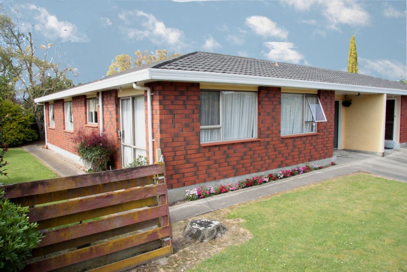 1 Redwood Grove, Hokowhitu, Palmerston North - Carousel 2