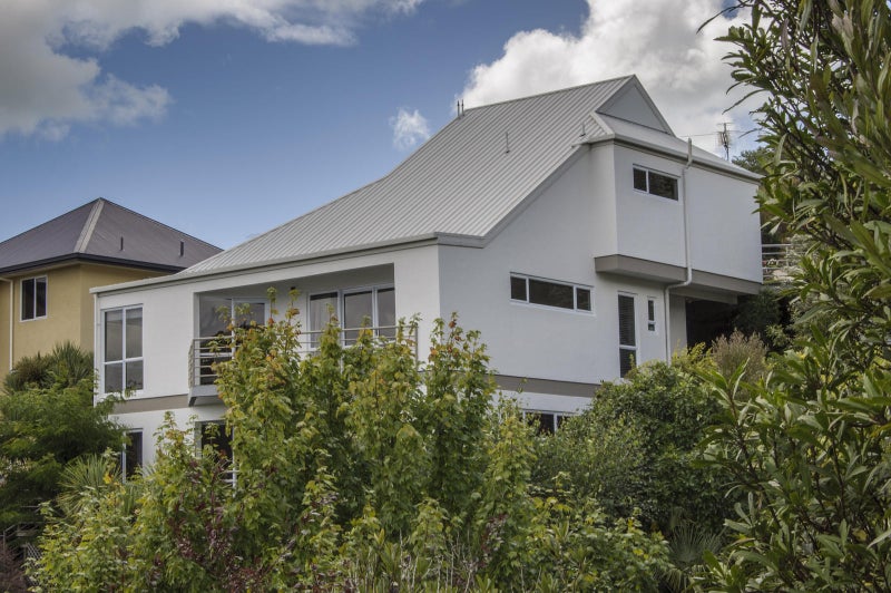 104 Cannon Hill Crescent, Mount Pleasant, Christchurch - Carousel 1