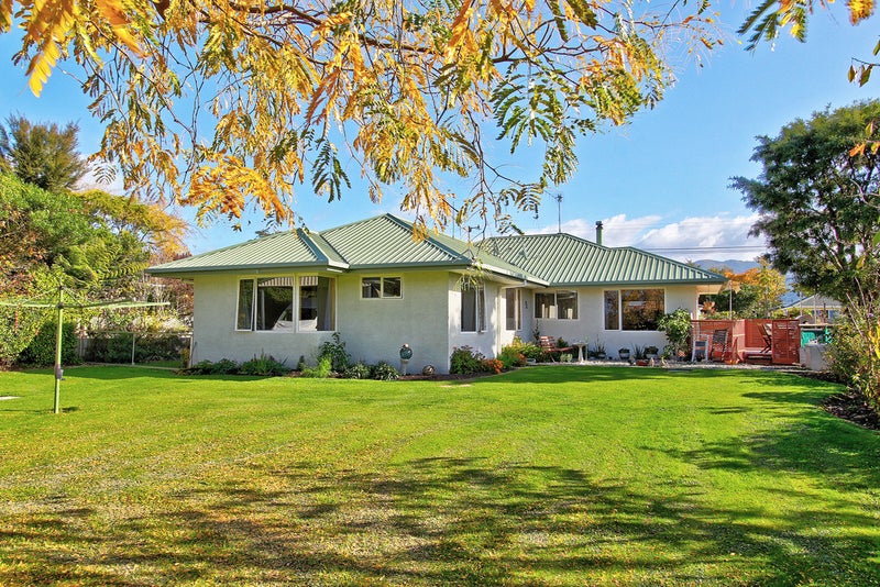 28 Lodder Lane, Riwaka - Carousel 1