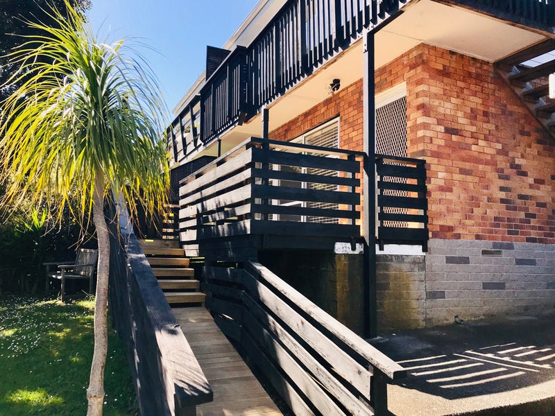 2/1 Cruickshank Crescent, Meadowbank, Auckland - Carousel 2