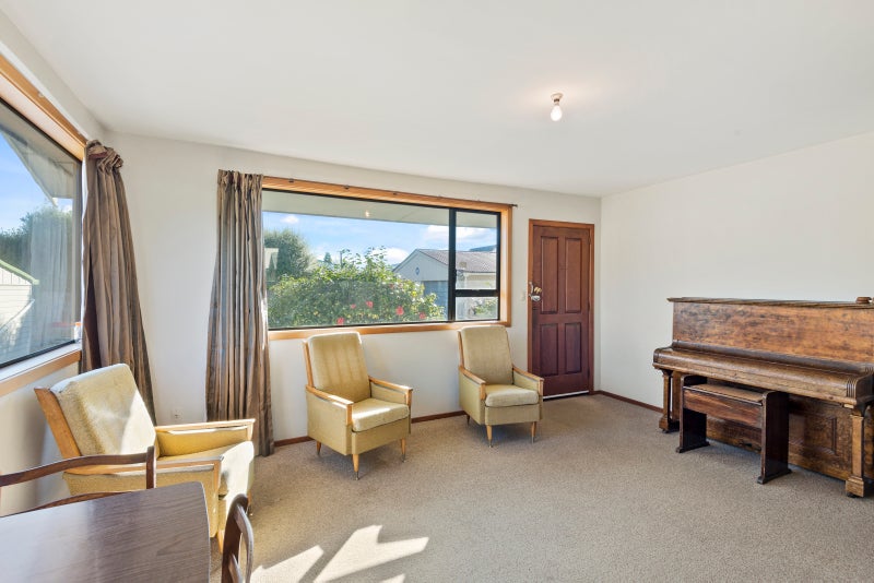 1/13 Aorangi Road, Bryndwr, Christchurch - Carousel 2