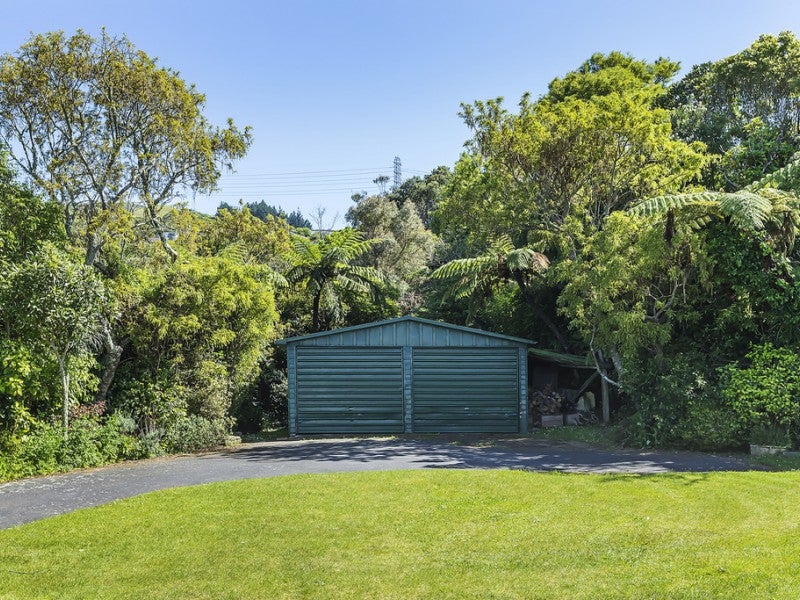16 Onehuka Road, Tirohanga, Lower Hutt - Carousel 26