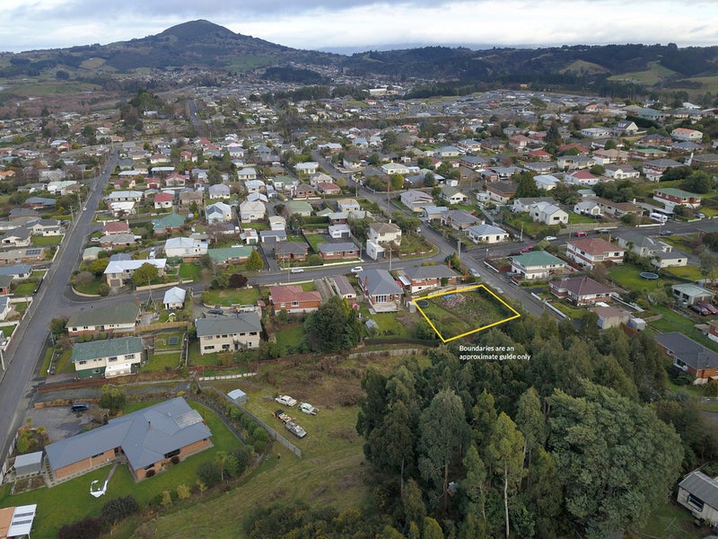 15 Exmouth Street, Abbotsford, Dunedin - Carousel 2