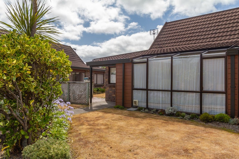 10/18 King Street, Petone, Lower Hutt - Carousel 2