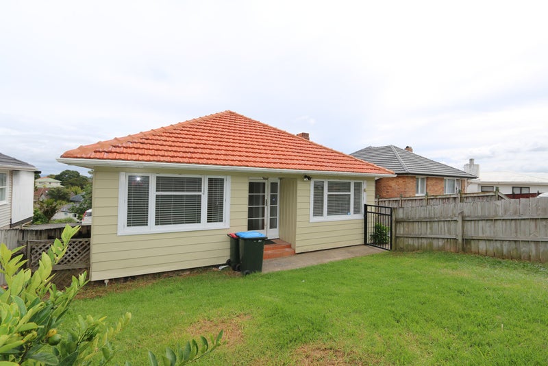 267 Hillsborough Road, Hillsborough, Auckland - Carousel 11