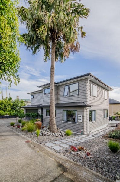 64 Oakley Avenue, Waterview, Auckland - Carousel 20