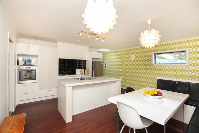 18A Kelvin Place, Hamilton East, Hamilton - Carousel 2