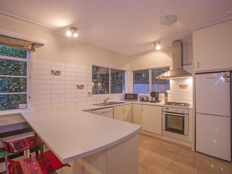 10 Jenness Grove, Harbour View, Lower Hutt - Carousel 1