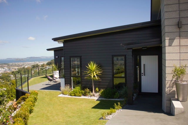 41 Meadowbank Drive, Belmont, Lower Hutt - Carousel 2