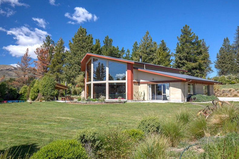 84 Watkins Road, Wanaka - Carousel 1