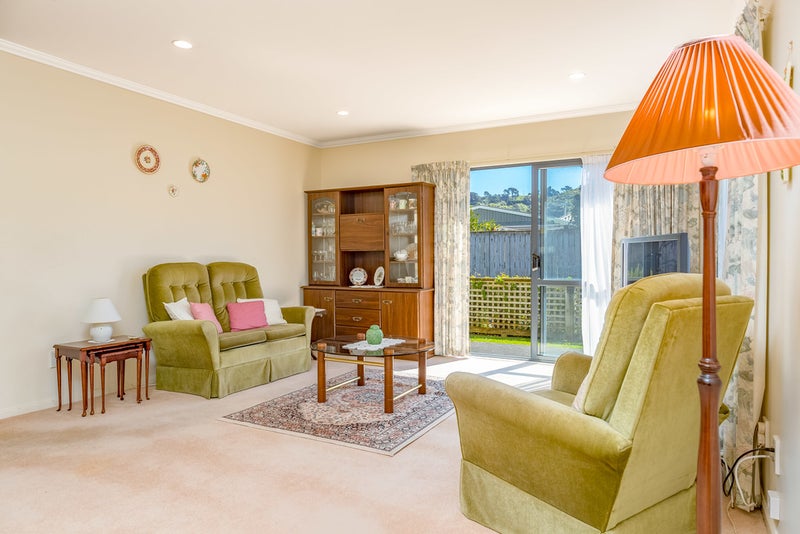 8/58A MOLESWORTH ST, TAITA, LOWER HUTT - Carousel 2