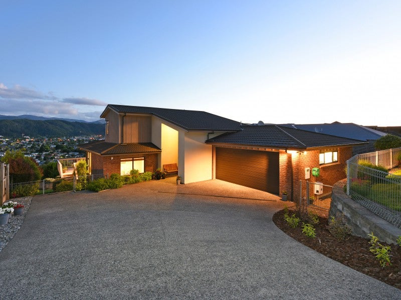 15A Riverstone Drive, Riverstone Terraces, Upper Hutt - Carousel 1
