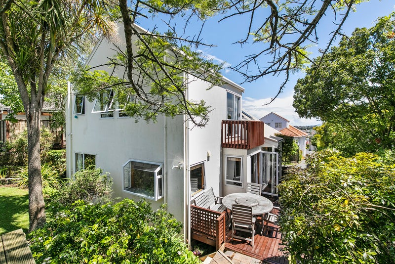 22A Hayr Road, Three Kings, Auckland - Carousel 2