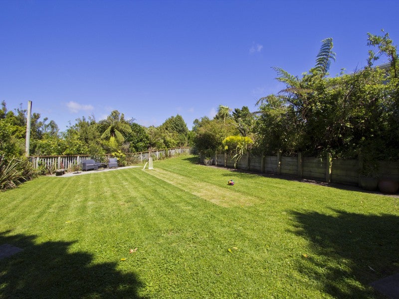 57 Pomare Road, Tirohanga, Lower Hutt - Carousel 20